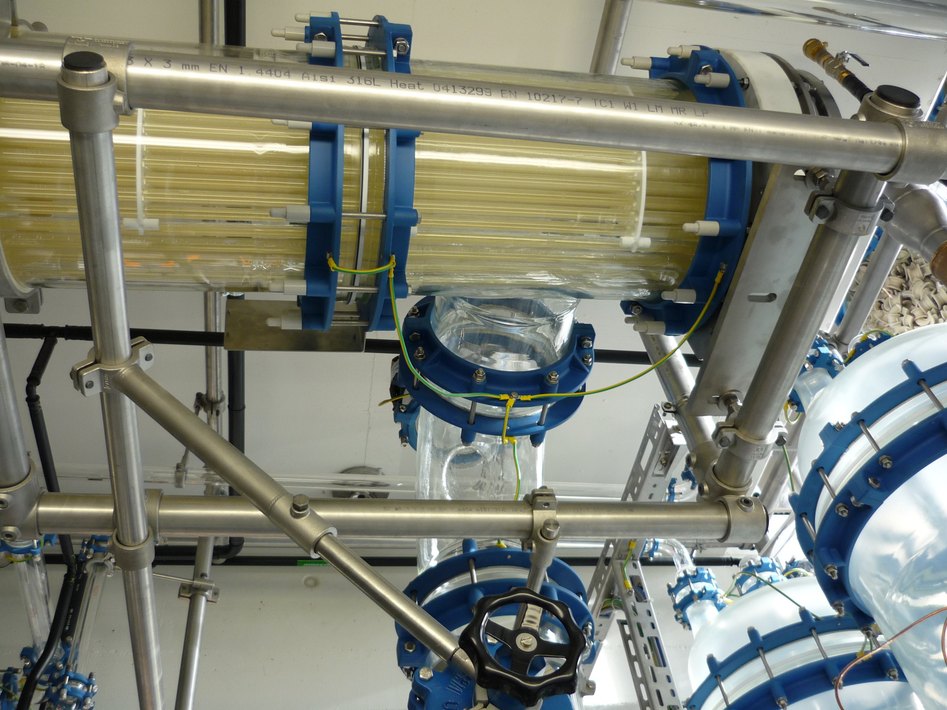 Wärmetauscher DN400 mit Mantel und Rohren aus Borosilikatglas 