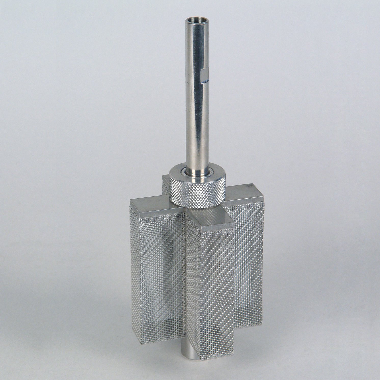 Rotierender Katalysatorkorb für Pellets