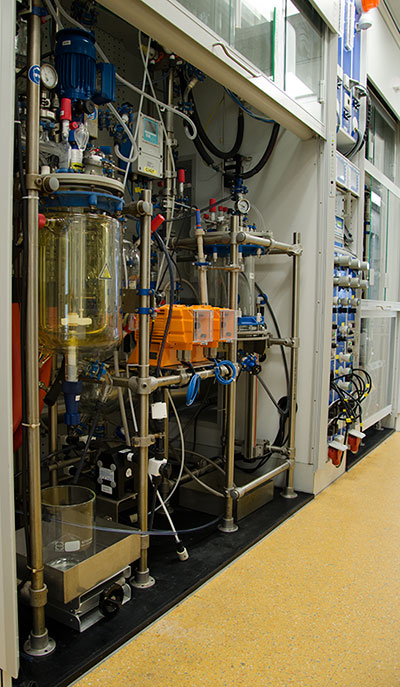 Kilolabor für chemische Synthese, Hydrierungen - Vollvakuum bis Hochdruckchemie