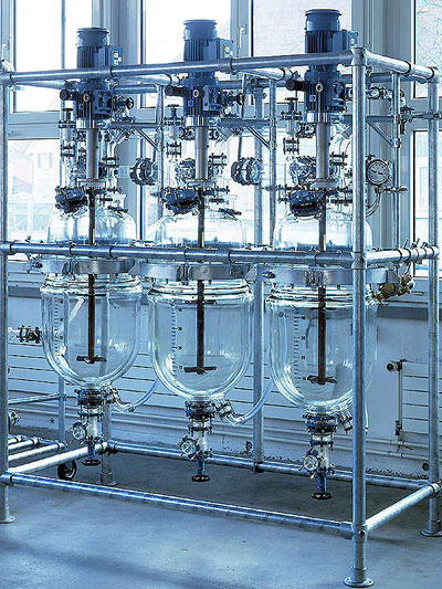 3 x 50 Liter Glasreaktoren mit Doppelmantel / Wirkstoff Produktion