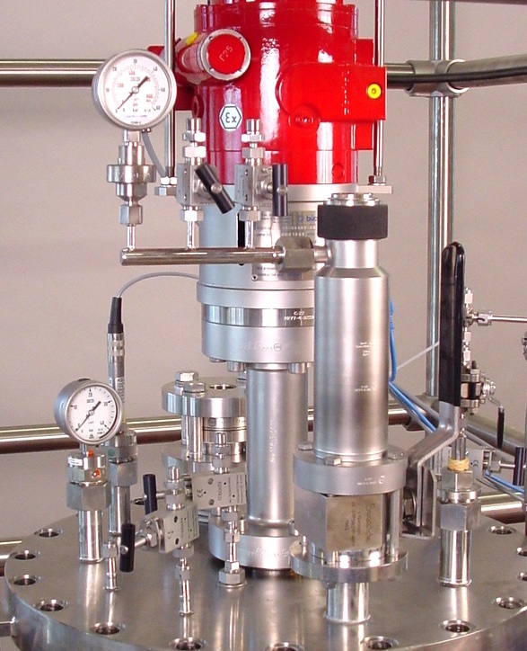 Rührwerk für Druckanwendung, bestehend aus Magnetkupplung, Ex – Motor und Frequenzumwandler Rührwerk für Druckanwendung, bestehend aus Magnetkupplung, Ex – Motor und Frequenzumwandler